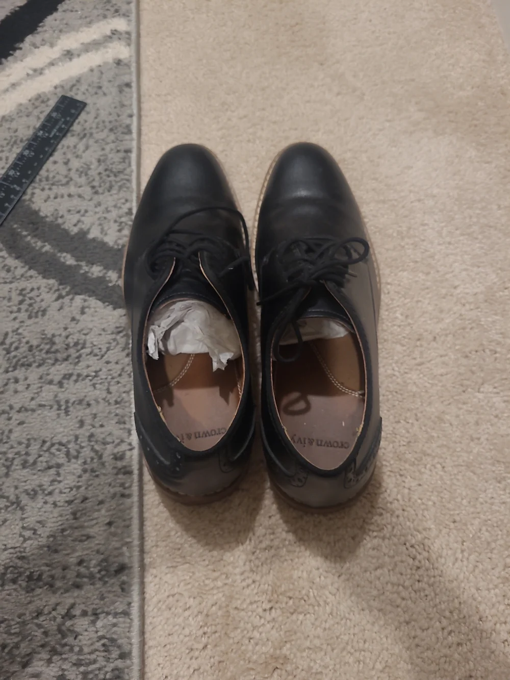 Crown and Ivy Oxford Leather Dress Shoes - Size 10 M